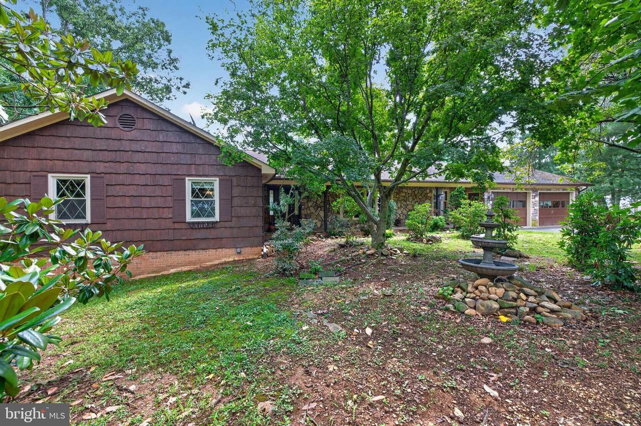 121 Heritage Drive - Photo 1