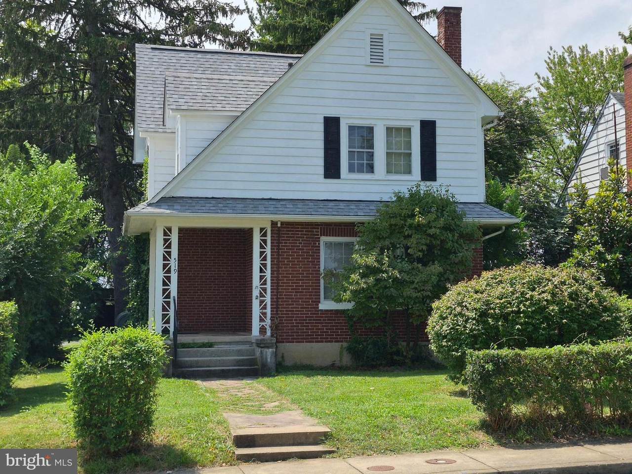 519 Virginia Avenue - Photo 1