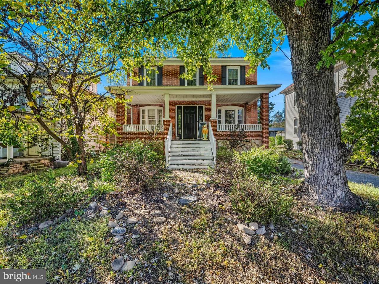 9872 Winchester Avenue - Photo 1