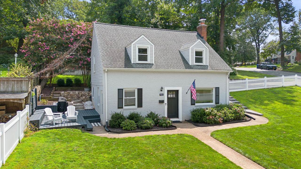 7011 Jefferson Avenue - Photo 1