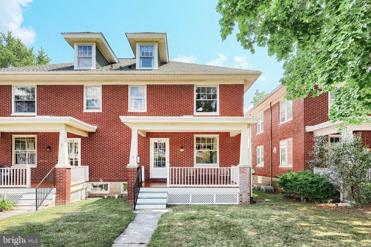 317 Stratton Street - Photo 1