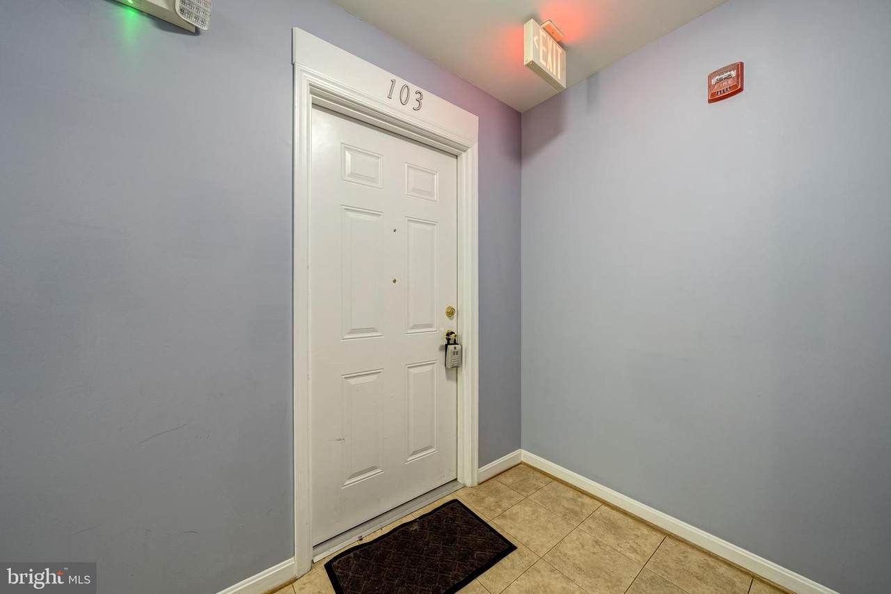 https://bt-photos.global.ssl.fastly.net/brightmls/1280_boomver_1_805266842476-2.jpg
