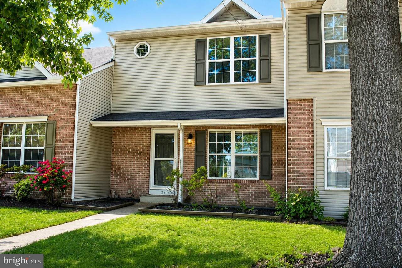 39 Southmont Drive - Photo 1