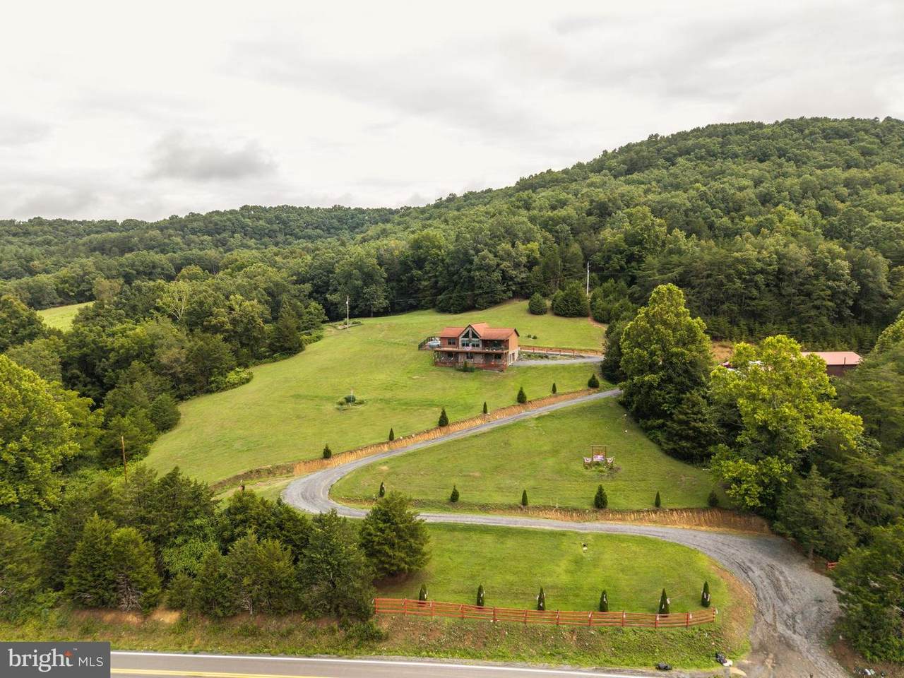 11 Crest View Drive - Photo 1