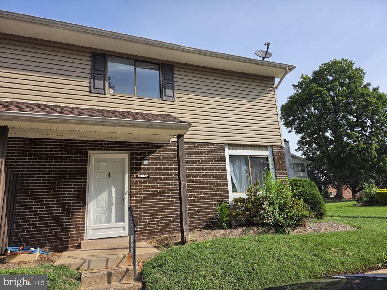 9002 Sandalwood Drive - Photo 1