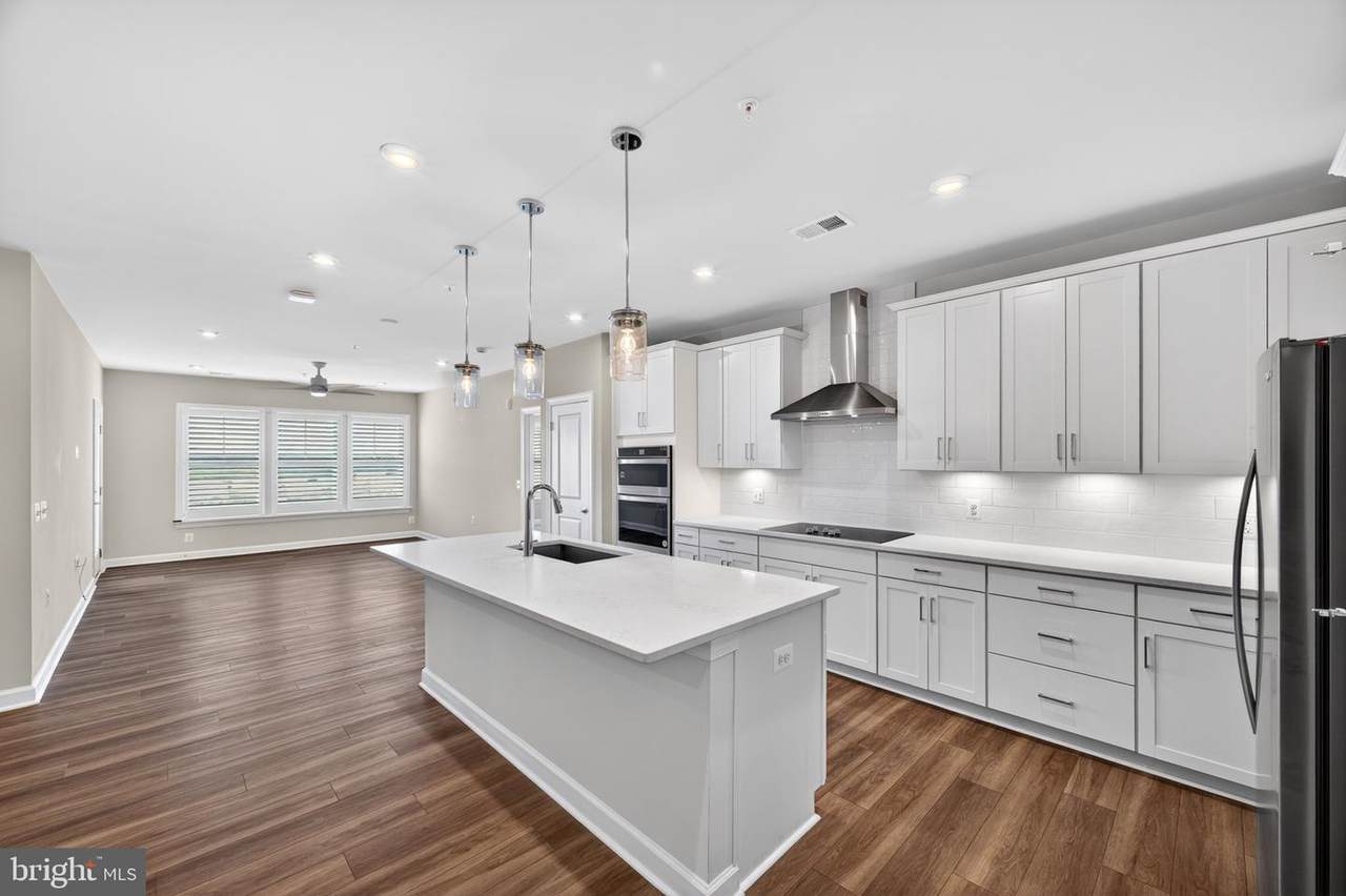 21630 Hawksbill High Circle - Photo 1