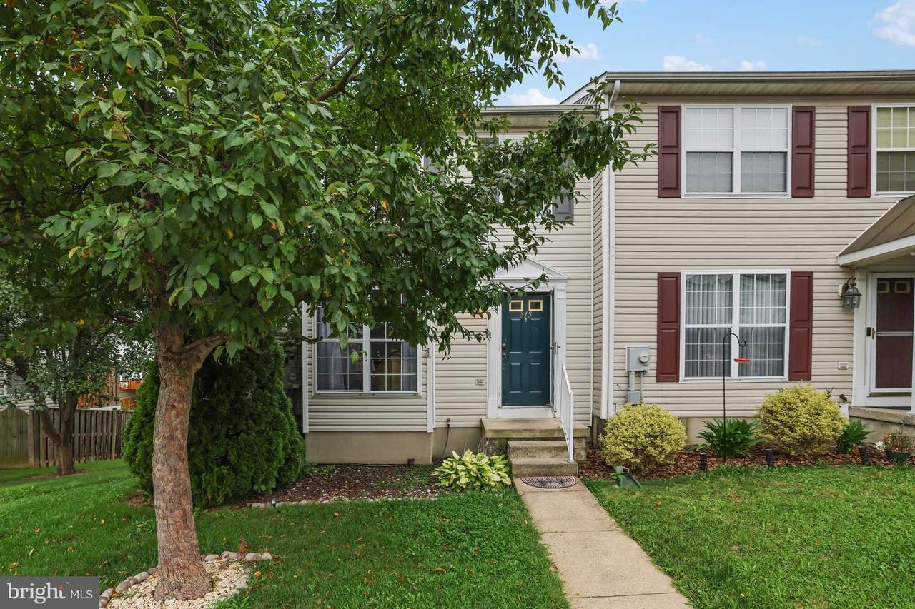 315 Copperfield Lane - Photo 1