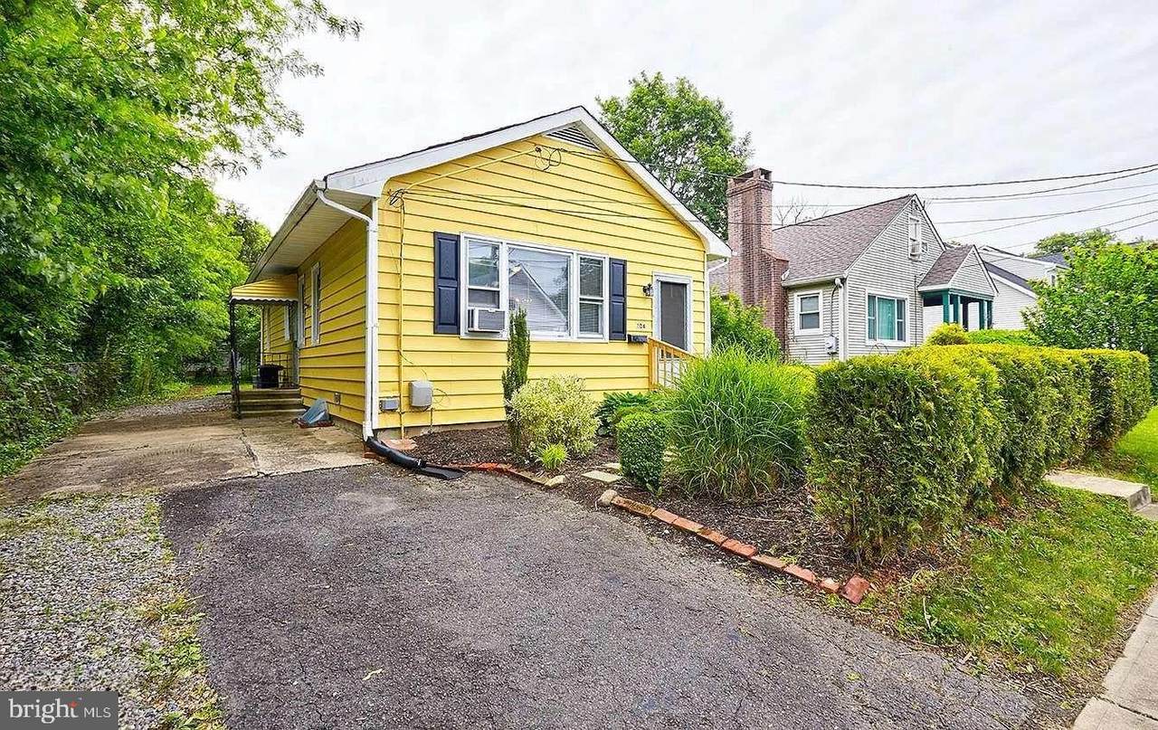 104 Vernon Street - Photo 1