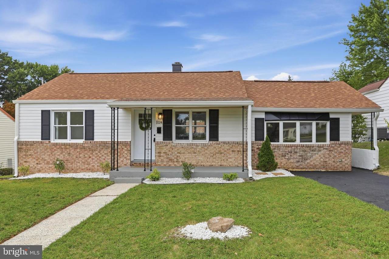 1124 Sunnyside Drive - Photo 1
