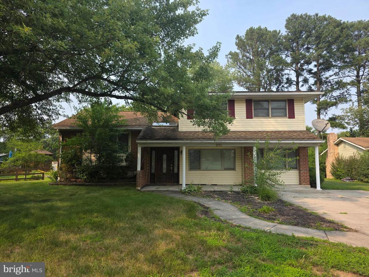 812 Leeds Lane - Photo 1