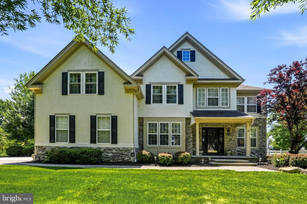 18 Shamrock Road - Photo 1