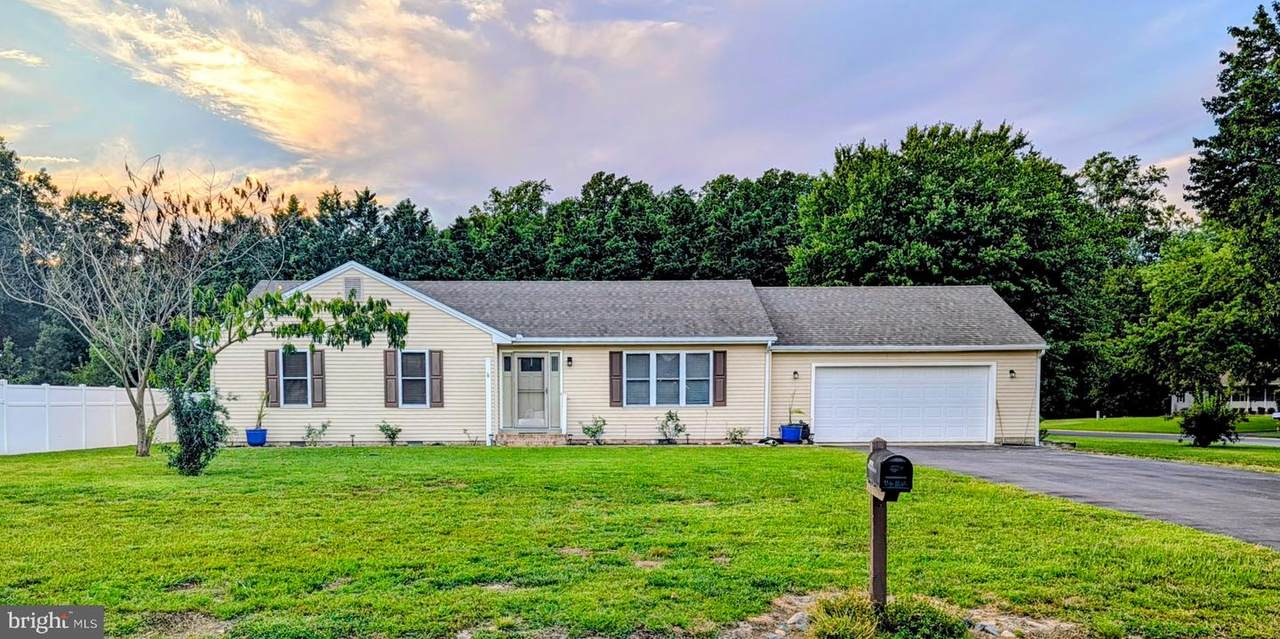 807 Brookmeade Court - Photo 1