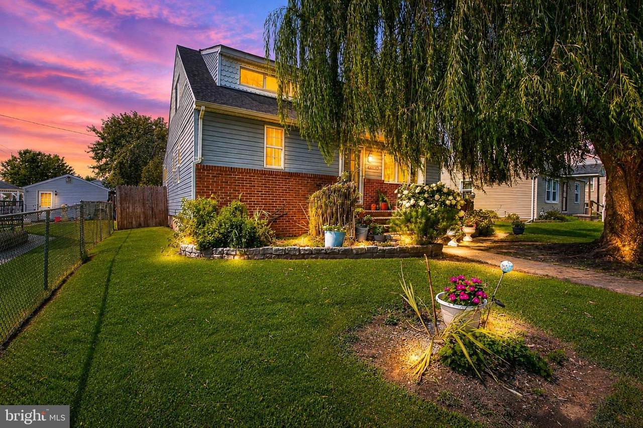 2922 Wells Avenue - Photo 1