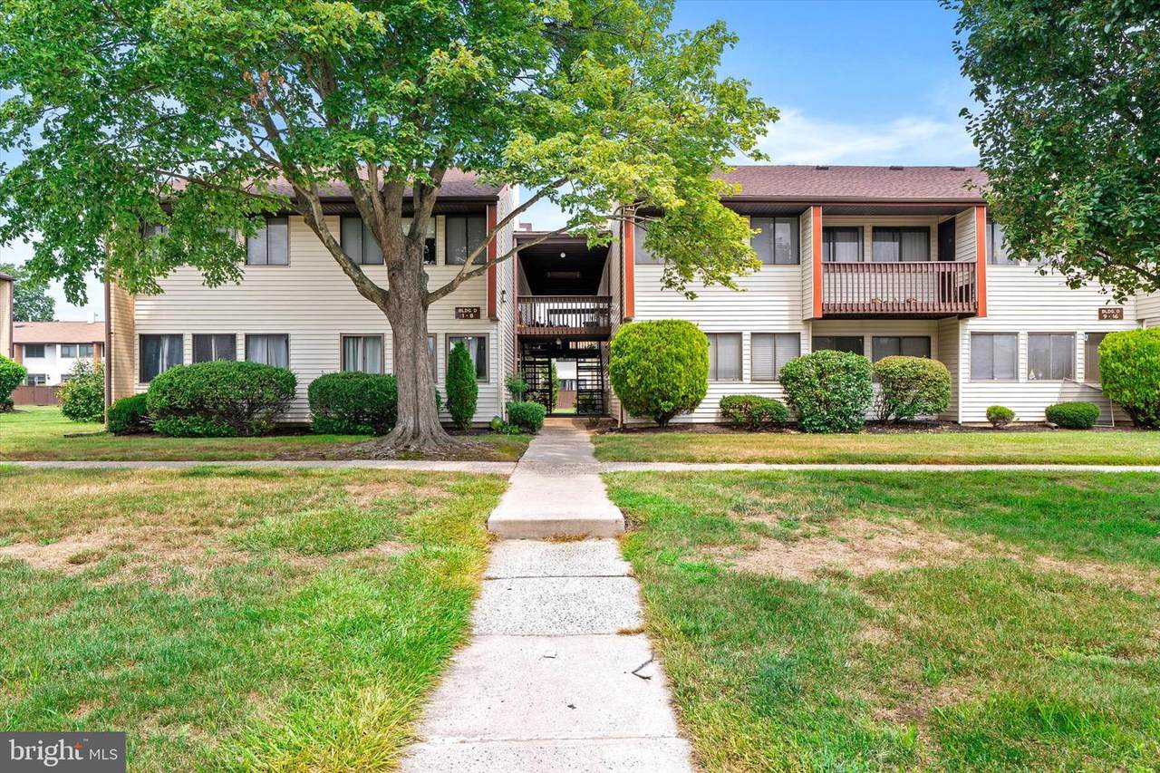 D4 Avon Drive - Photo 1