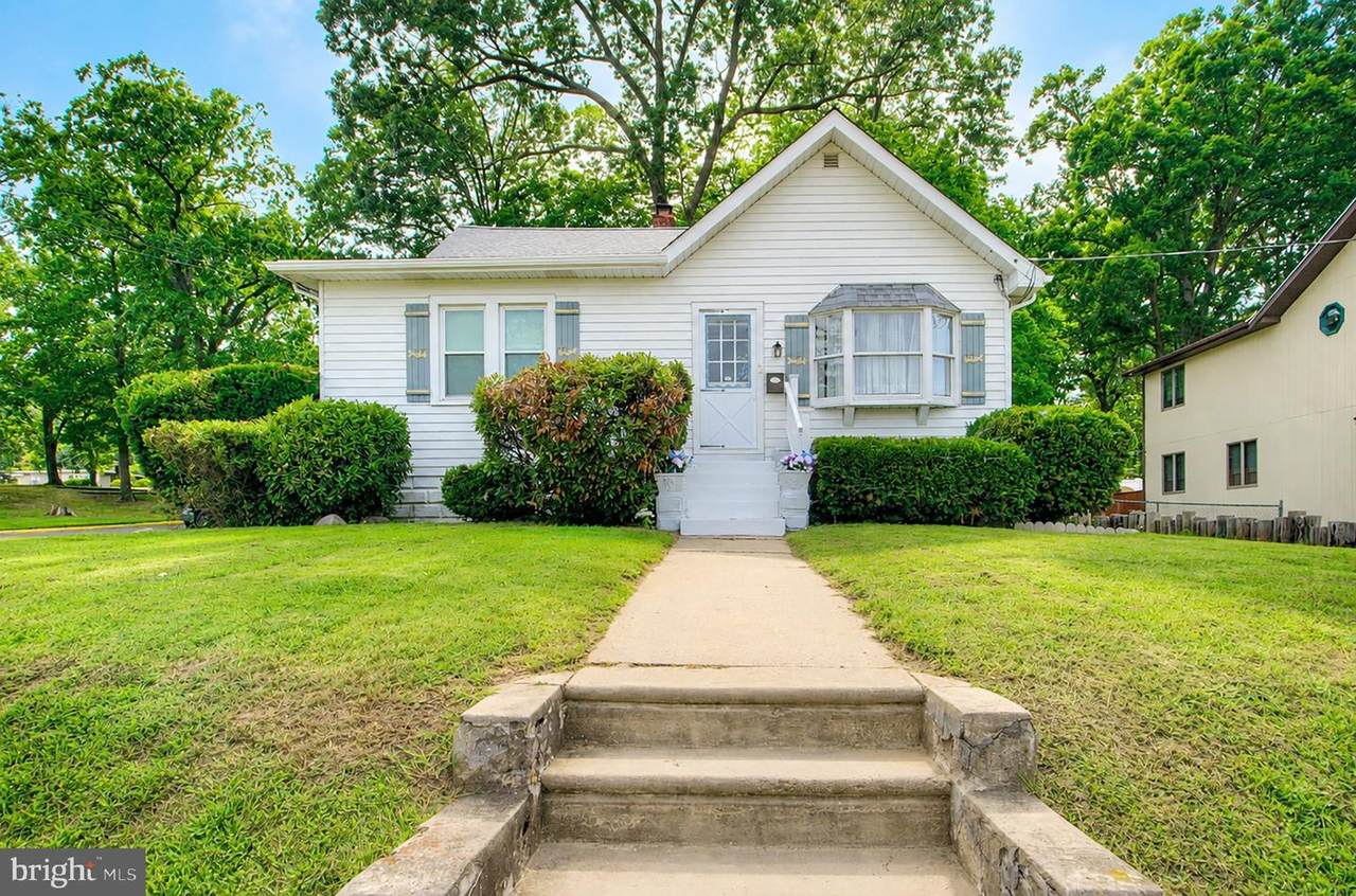 102 Woodlynne Avenue - Photo 1