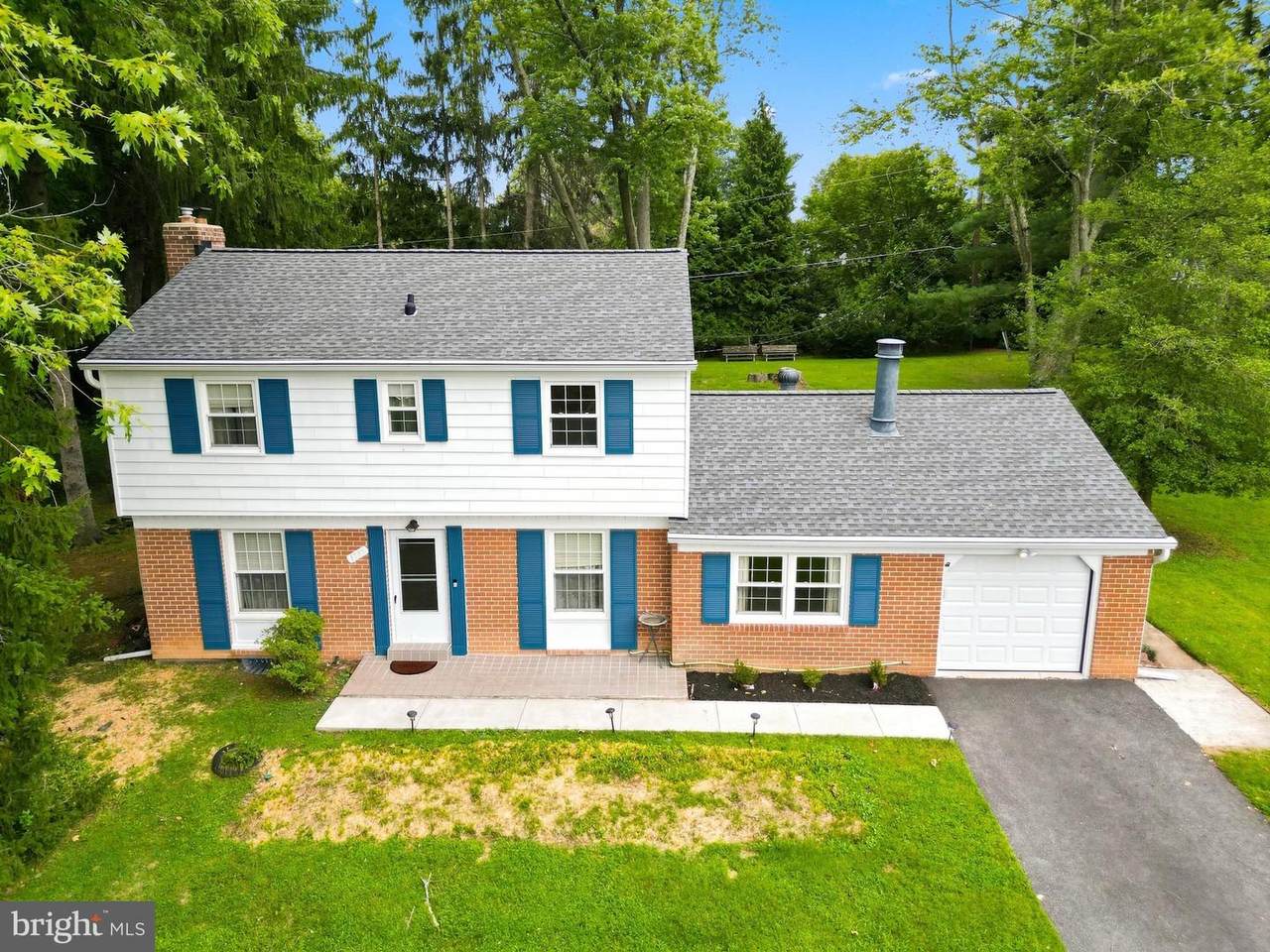 1305 Vermont Road - Photo 1