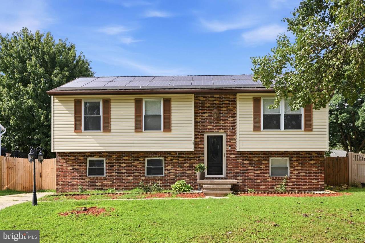 7811 Stafford Hill Court - Photo 1