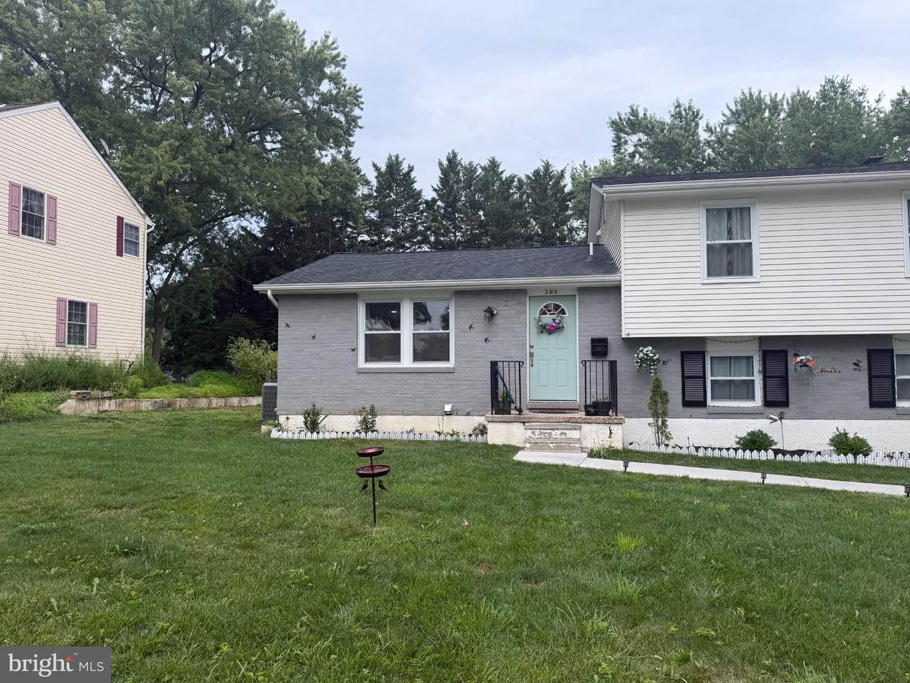 2415 Chetwood Circle - Photo 1