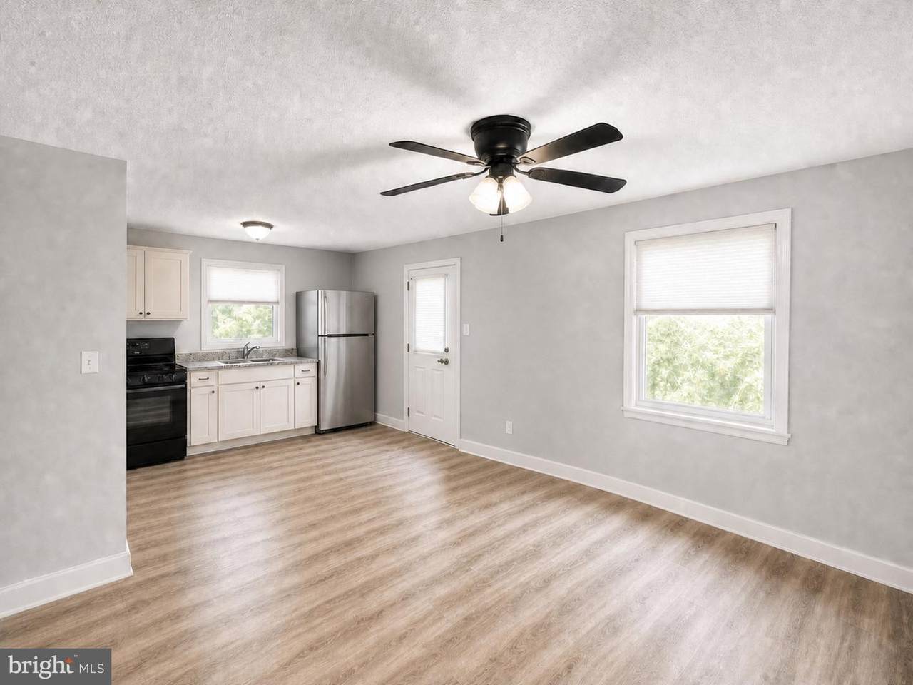 4601 Strauss Avenue - Photo 1