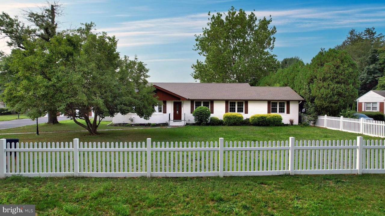 1659 Walnut Road - Photo 1