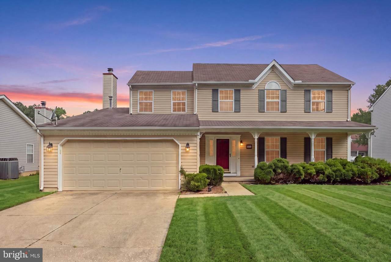 251 Caroline Place - Photo 1