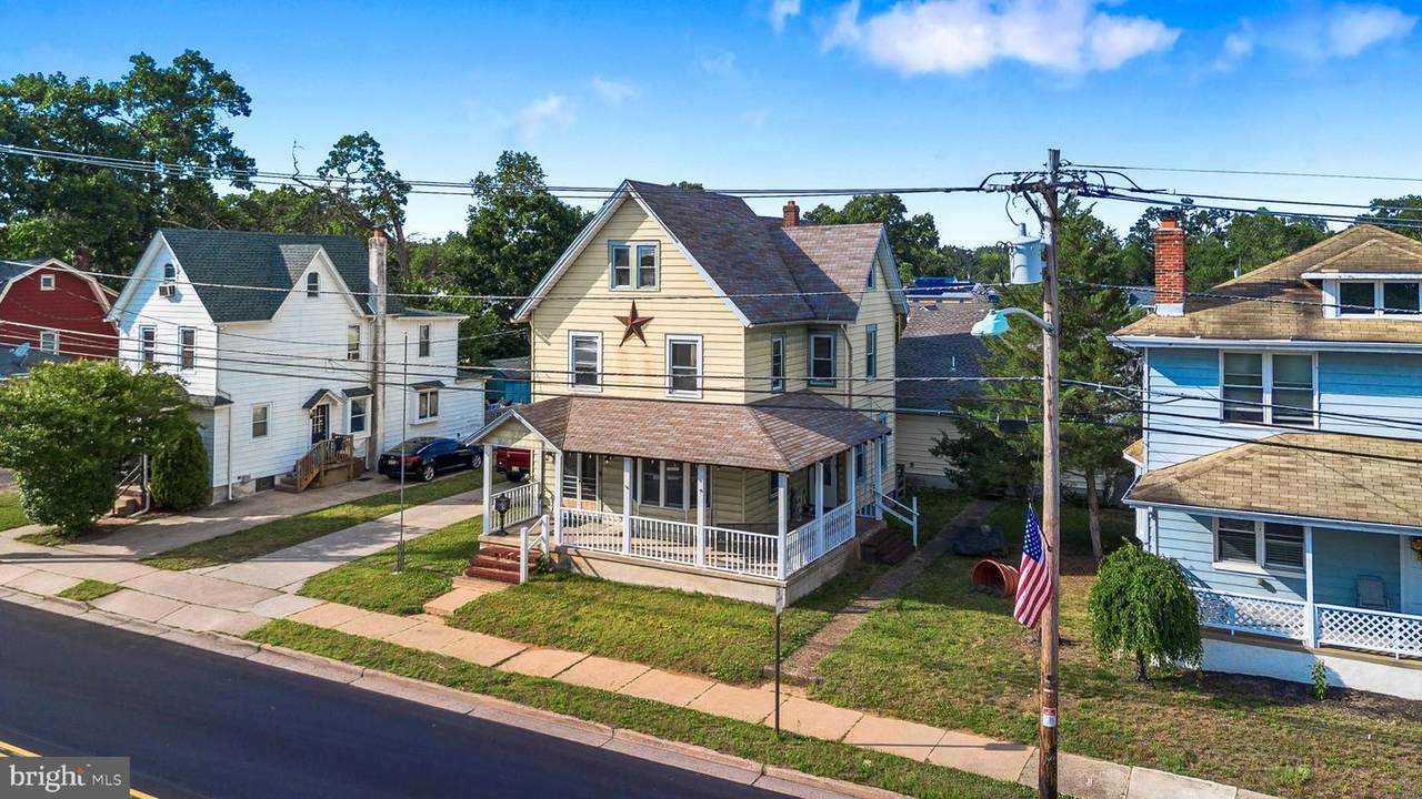 709 Bridgeboro Street - Photo 1