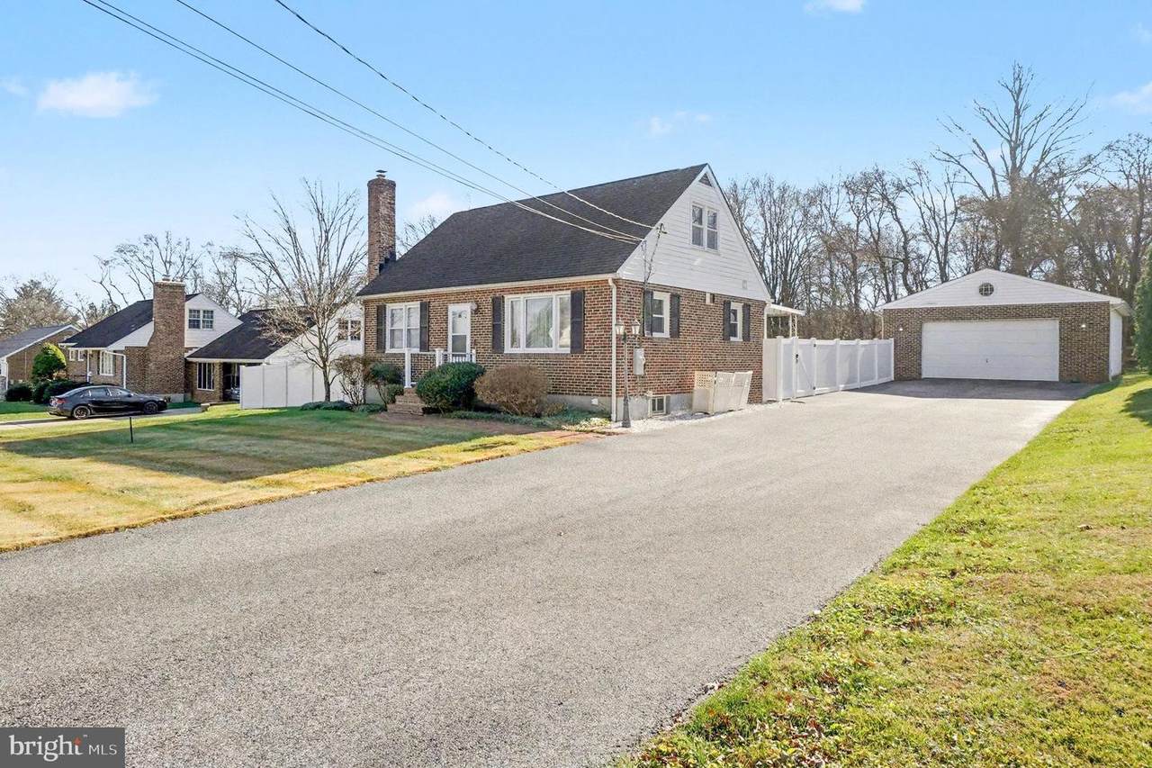 5809 Pine Hill Drive - Photo 1