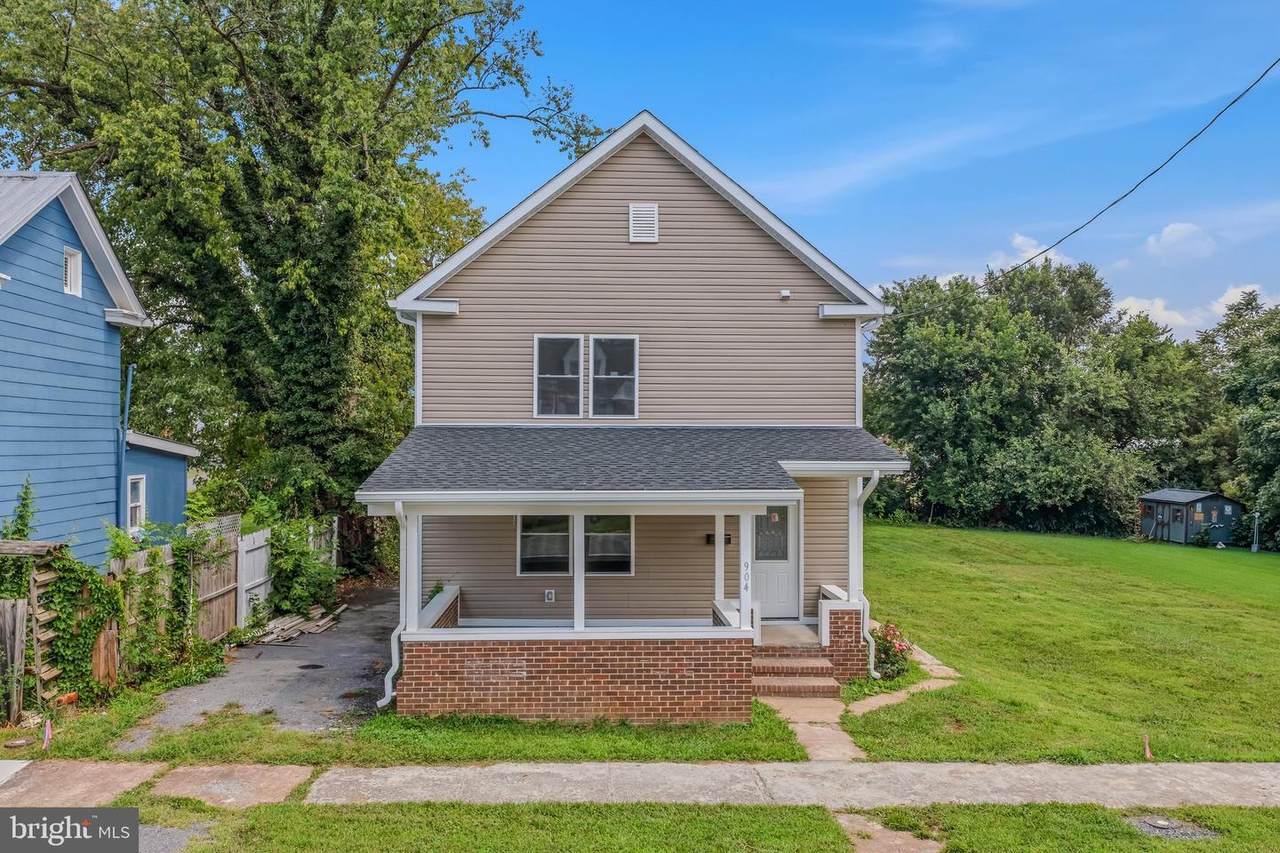 904 Florida Avenue - Photo 1
