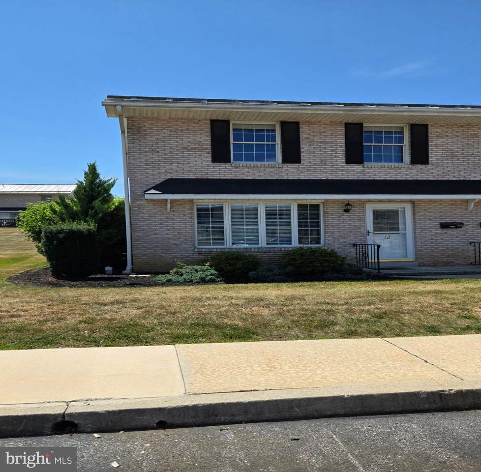 12 Bentley Place - Photo 1