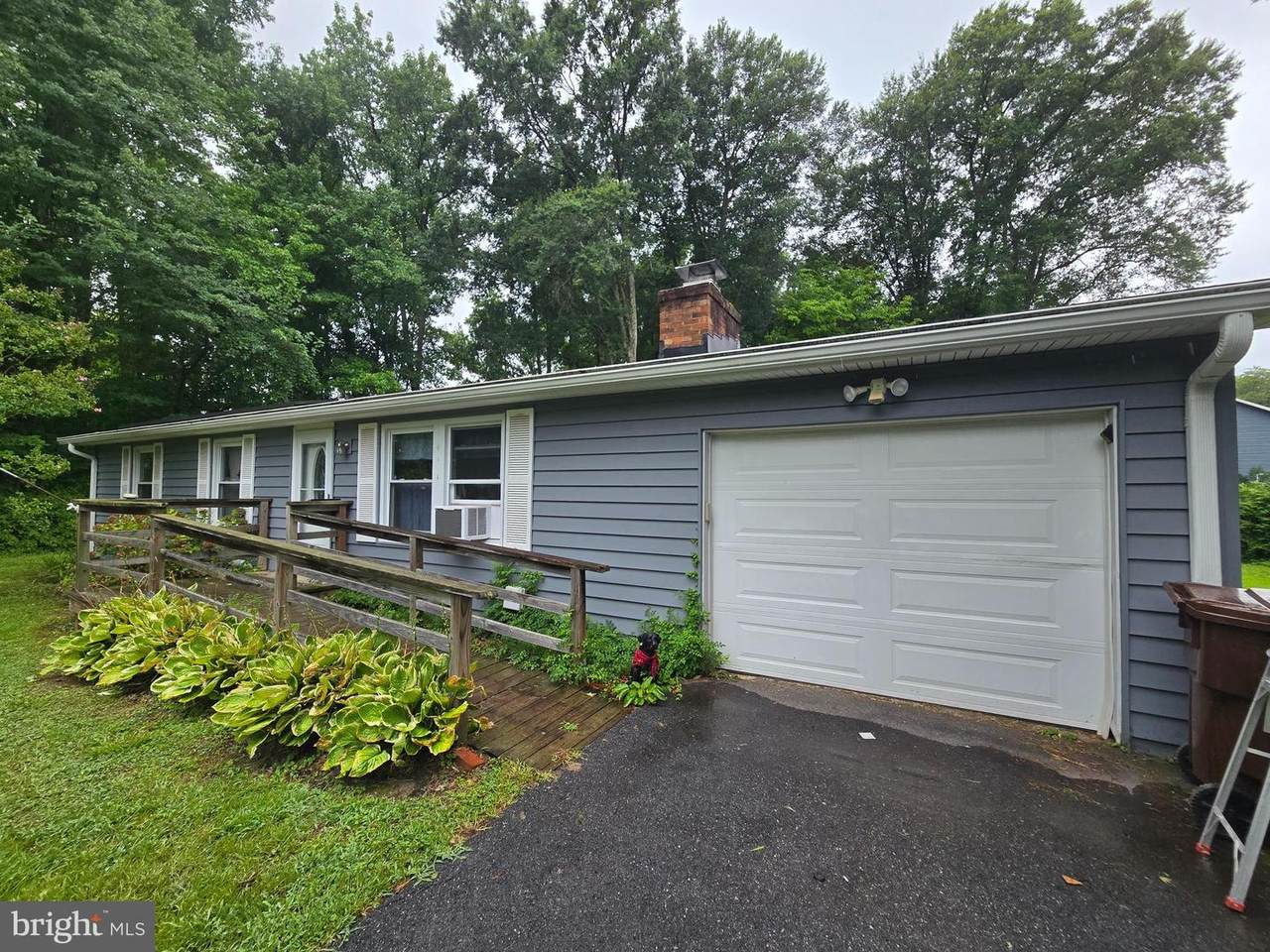 303 Charl Court - Photo 1