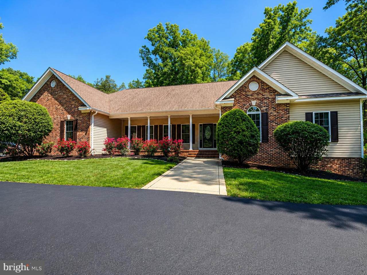 9801 Cherokee Lane - Photo 1