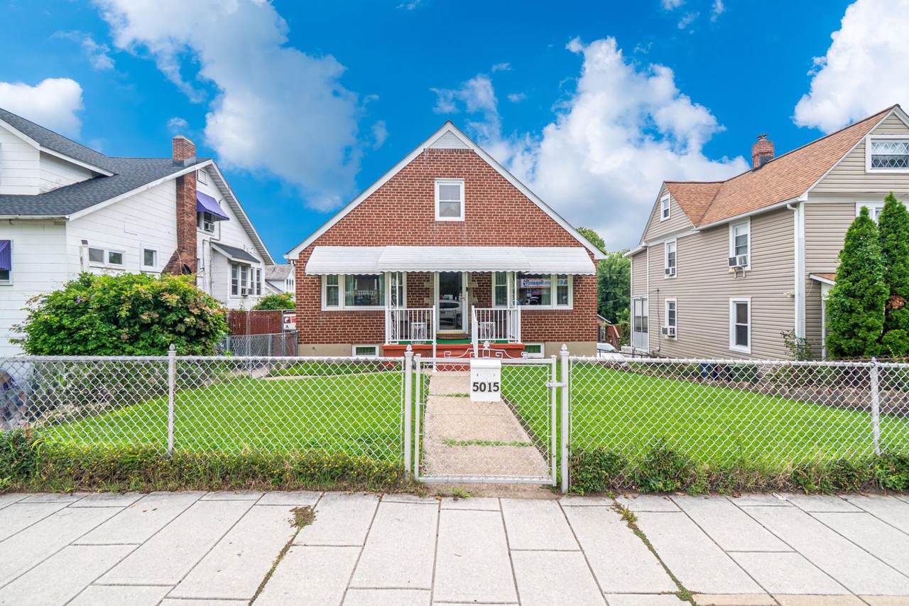5015 Harford Road - Photo 1