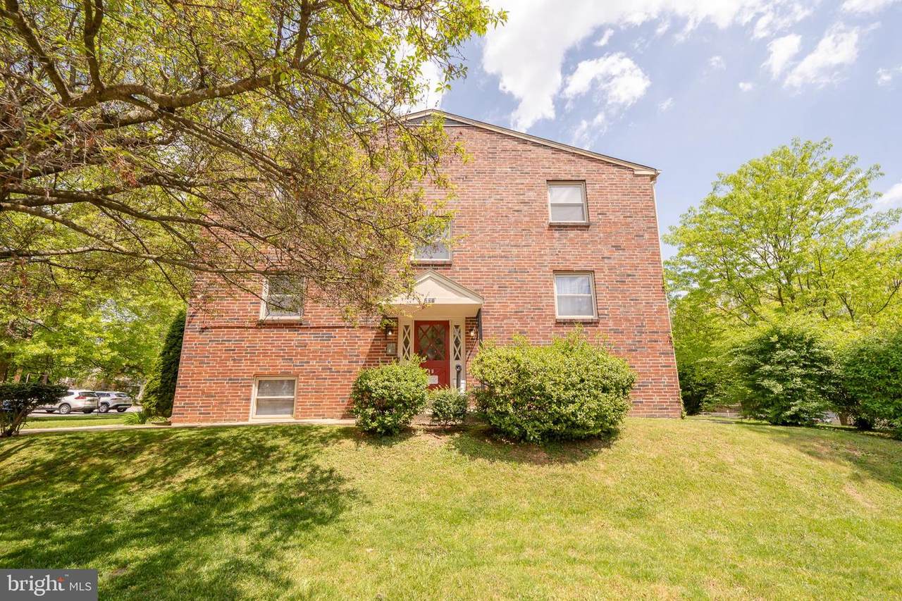 231 Sharpless Street - Photo 1