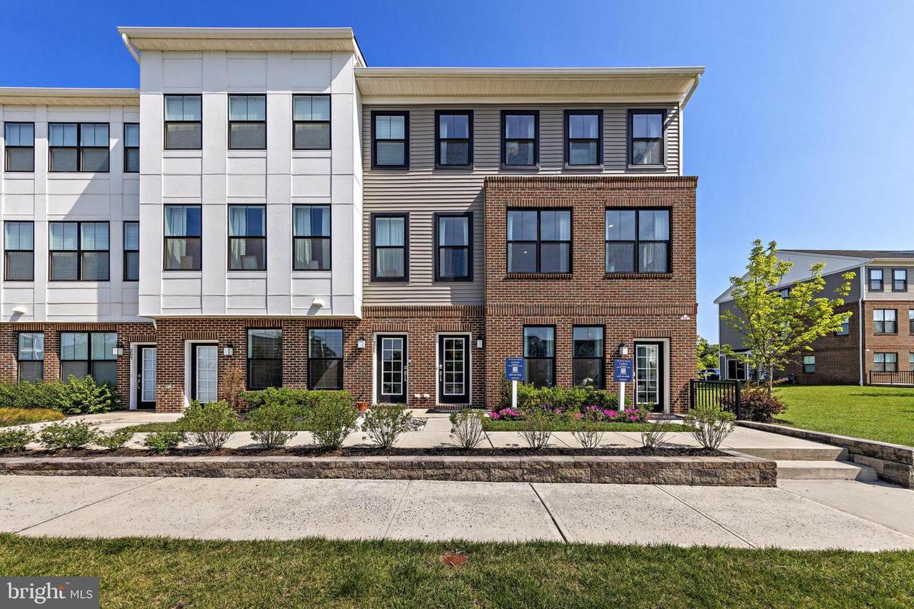 330 Cora Bergen Blvd - Photo 1