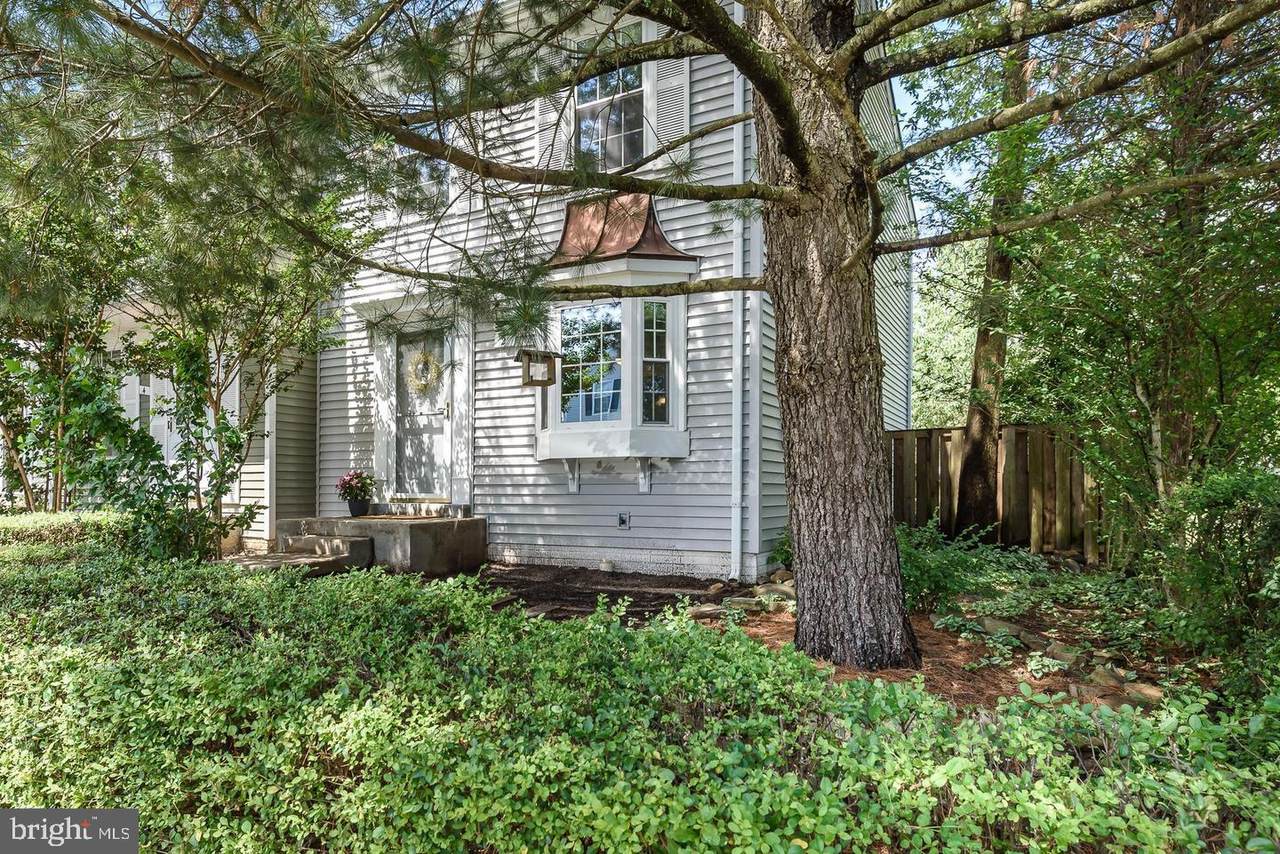 2 Quincy Court - Photo 1