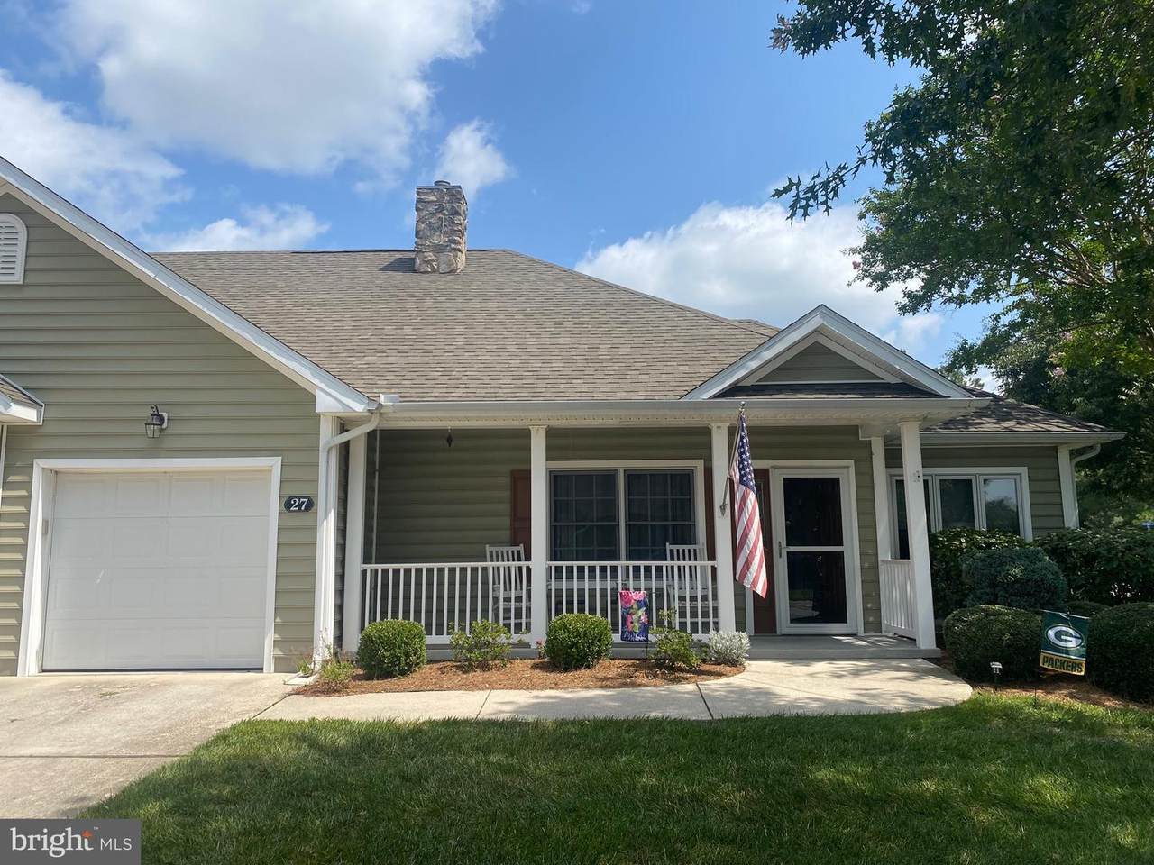 27 Bayberry Street - Photo 1