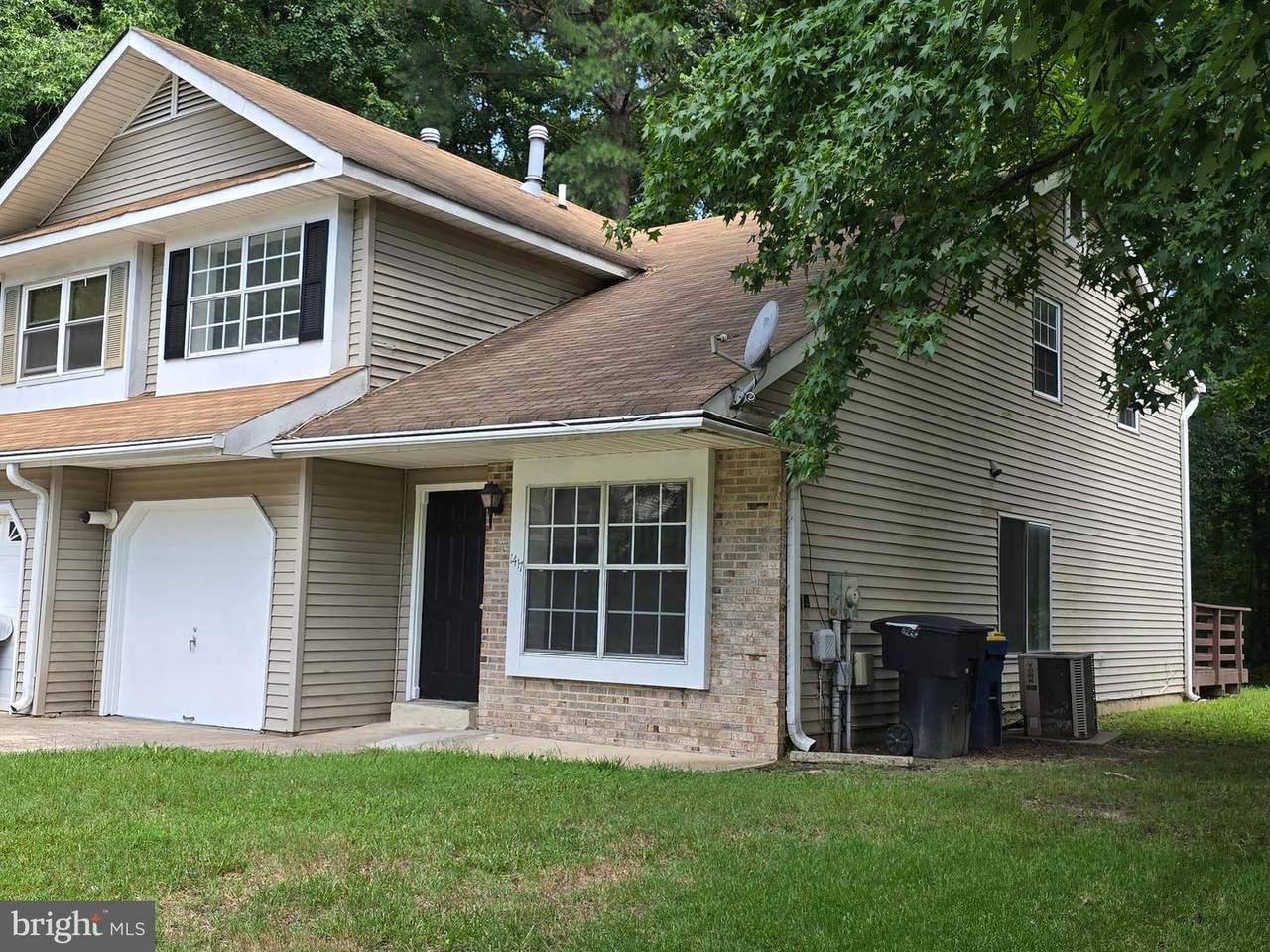 1417 S. Farmview Dr - Photo 1
