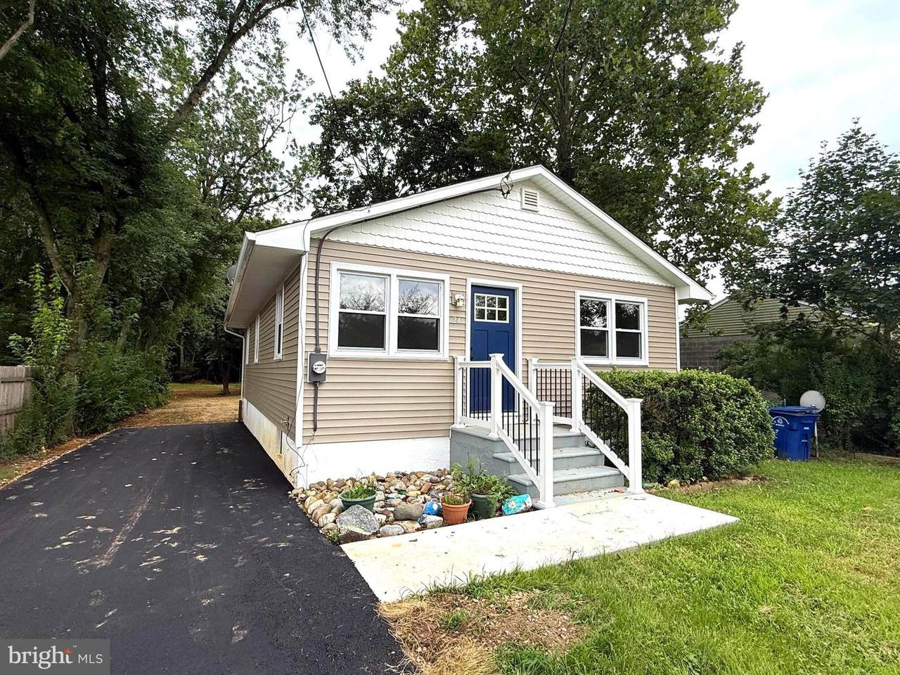 24 Woodland Avenue - Photo 1