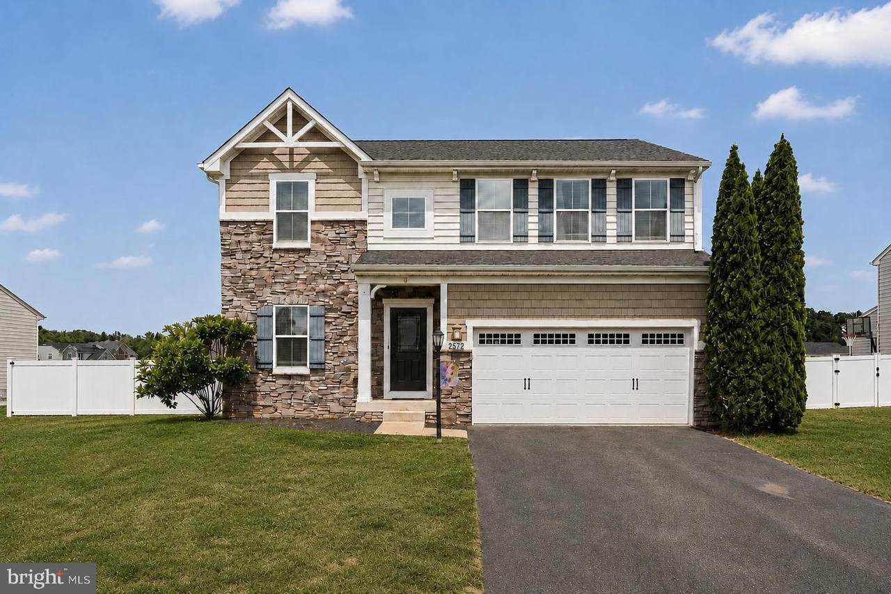 2527 Cornell Drive - Photo 1