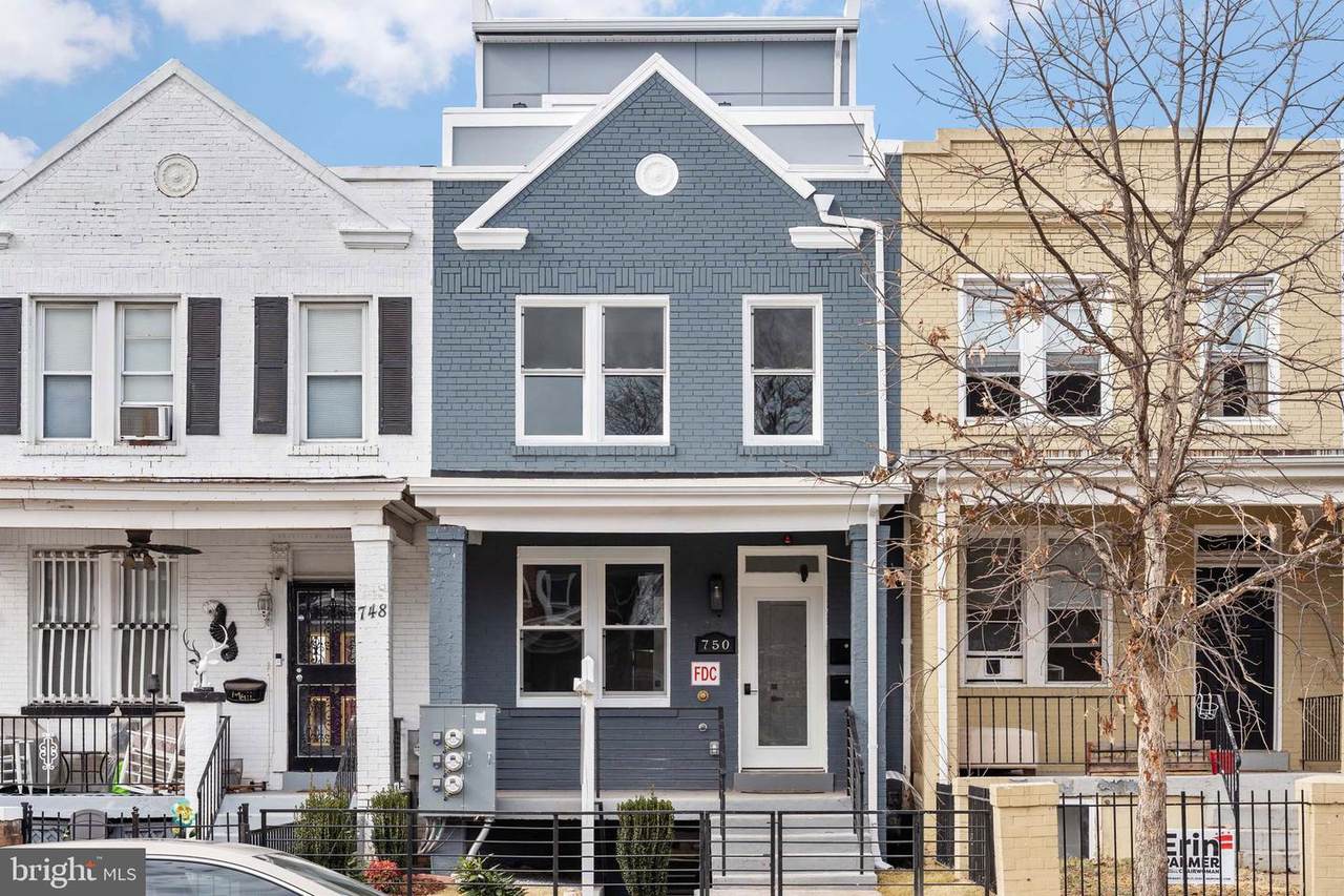 750 19TH Street - Photo 1