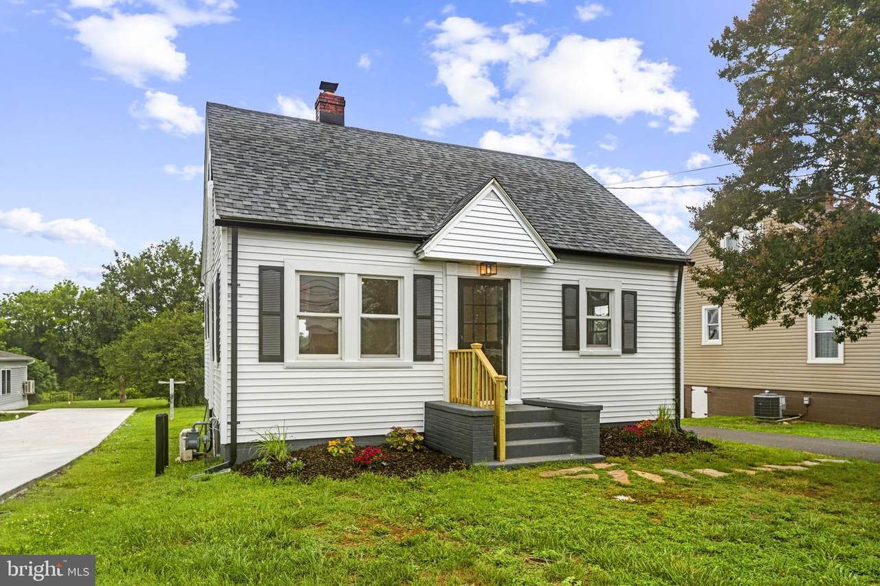 1818 Orange Road - Photo 1