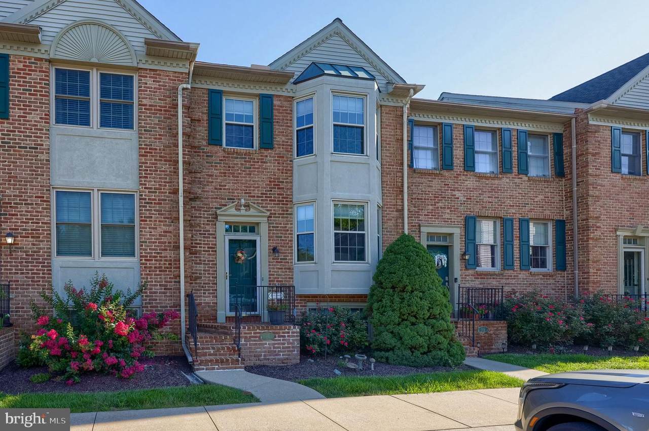 161 Cobblestone Lane - Photo 1