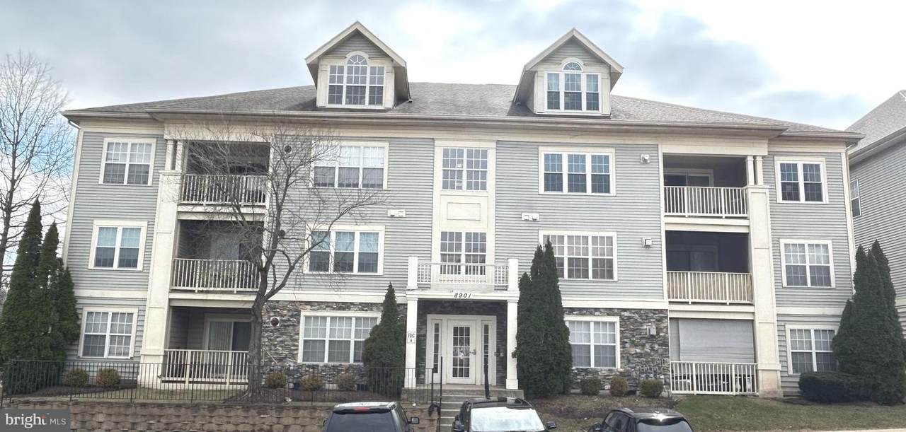 8901 Stone Creek Place - Photo 1