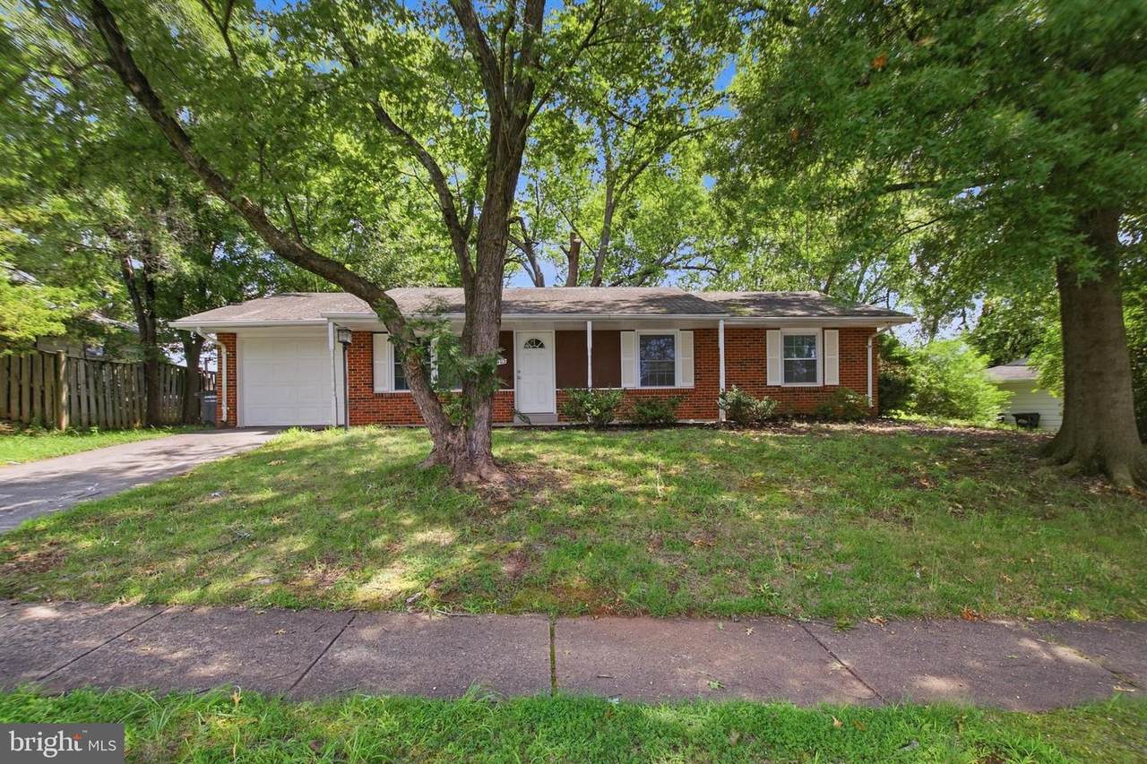 1402 Amelia Street - Photo 1