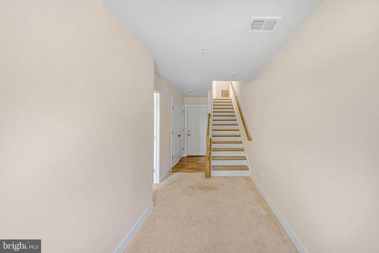 https://bt-photos.global.ssl.fastly.net/brightmls/1280_boomver_1_805282268658-2.jpg