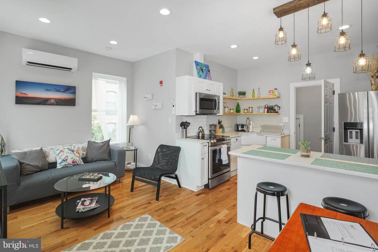 2049 Hagert Street - Photo 1