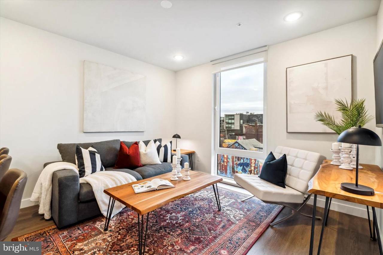 1102 Germantown Avenue - Photo 1