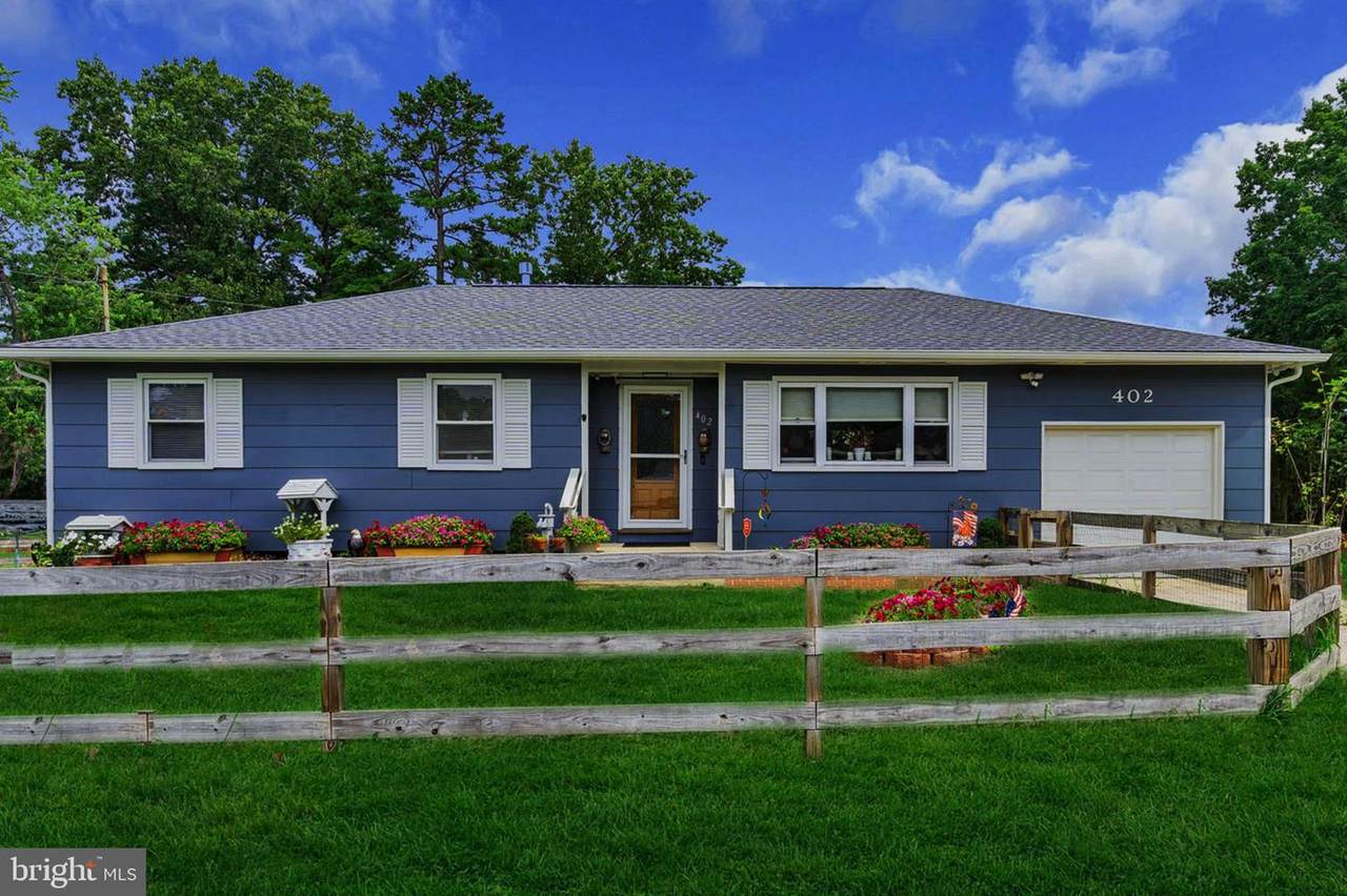 402 Lakeview Boulevard - Photo 1