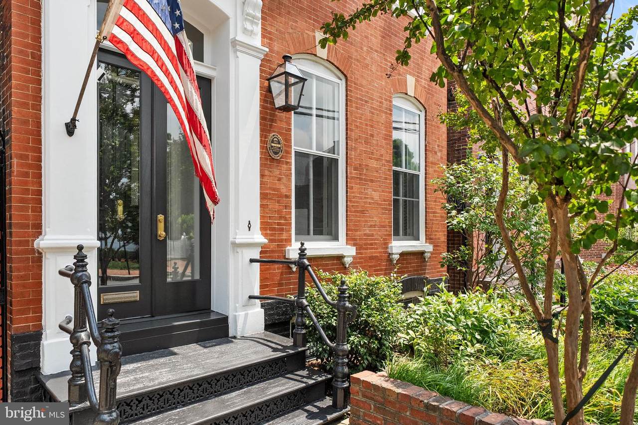 220 Fairfax Street - Photo 1