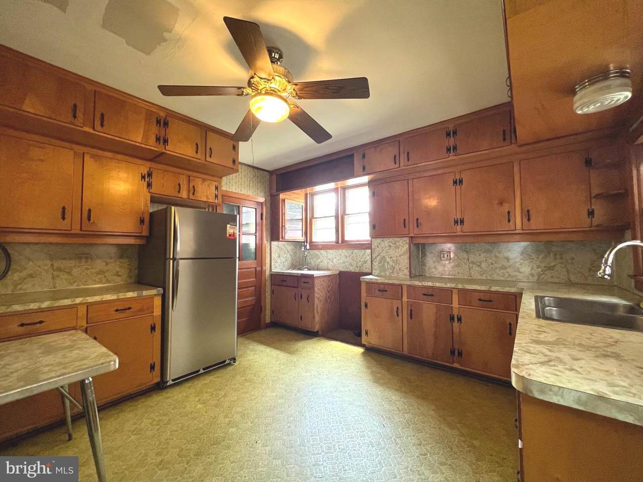 202 Martin Street - Photo 1